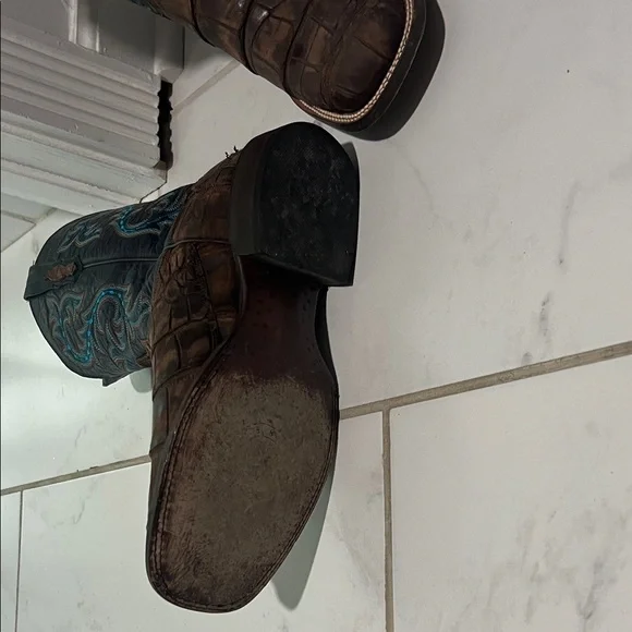 LUCCHESE MEN'S HANDMADE MALCOLM ALLIGATOR WESTERN BOOTS - SQUARE TOE 11EE - Picture 4 of 5